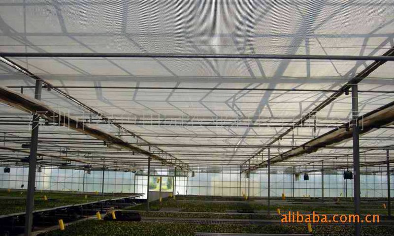 遮阳制品门头设计：如何打造美观与实用兼备的商业外观